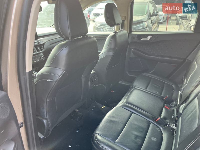 Позашляховик / Кросовер Ford Escape 2020 в Львові
