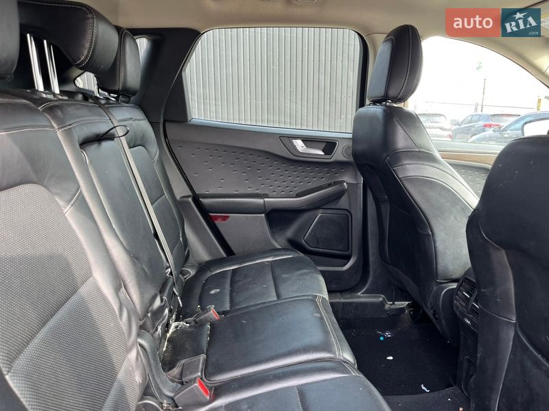 Позашляховик / Кросовер Ford Escape 2020 в Львові
