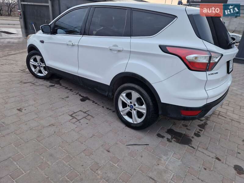 Внедорожник / Кроссовер Ford Escape 2016 в Запорожье фото 6 Внедорожник / Кроссовер Ford Escape 2016 в Запорожье