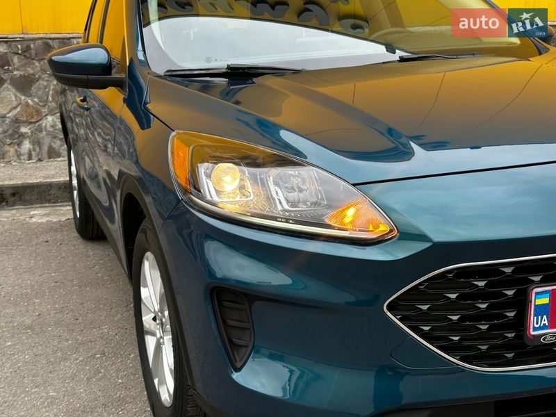 Позашляховик / Кросовер Ford Escape 2020 в Дрогобичі