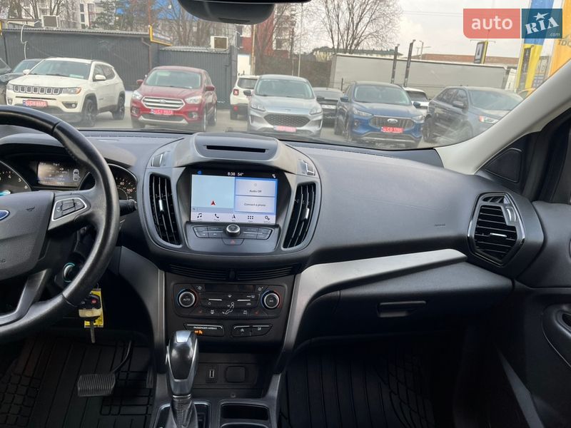 Внедорожник / Кроссовер Ford Escape 2018 в Львове