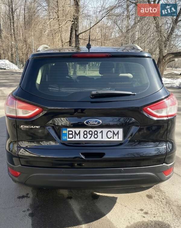 Внедорожник / Кроссовер Ford Escape 2016 в Сумах