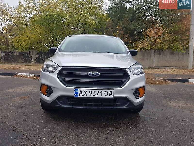 Внедорожник / Кроссовер Ford Escape 2019 в Тернополе
