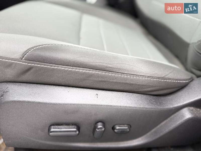 Внедорожник / Кроссовер Ford Escape 2016 в Львове