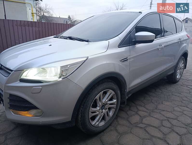 Внедорожник / Кроссовер Ford Escape 2012 в Новомосковске фото 4 Внедорожник / Кроссовер Ford Escape 2012 в Новомосковске