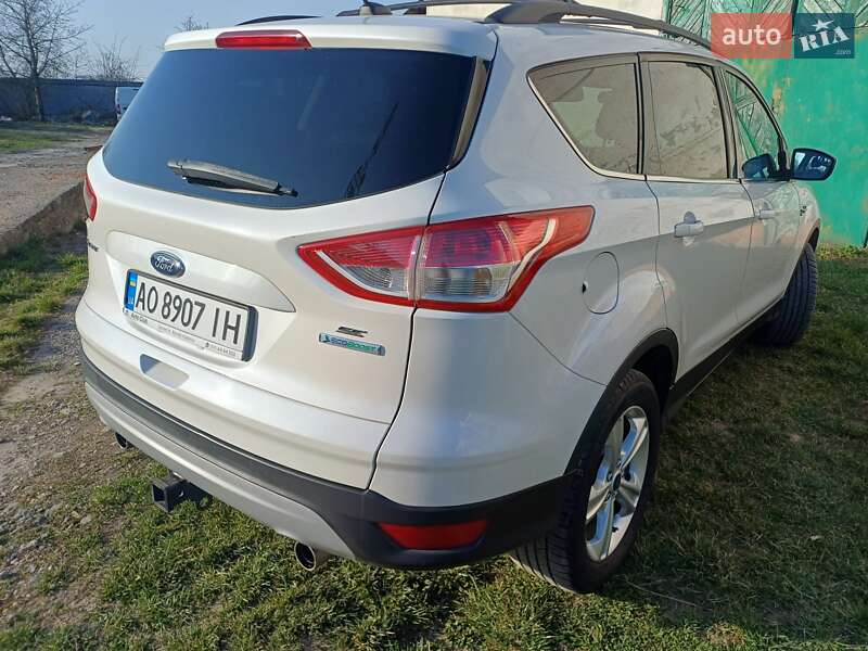 Позашляховик / Кросовер Ford Escape 2012 в Ужгороді