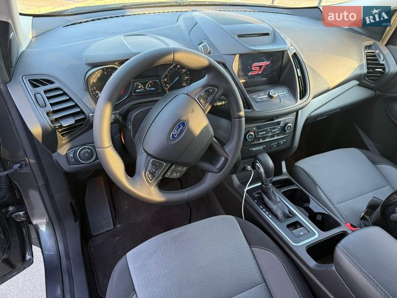 Внедорожник / Кроссовер Ford Escape 2018 в Днепре