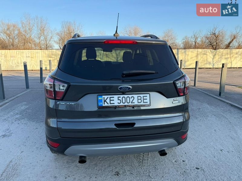 Внедорожник / Кроссовер Ford Escape 2018 в Днепре