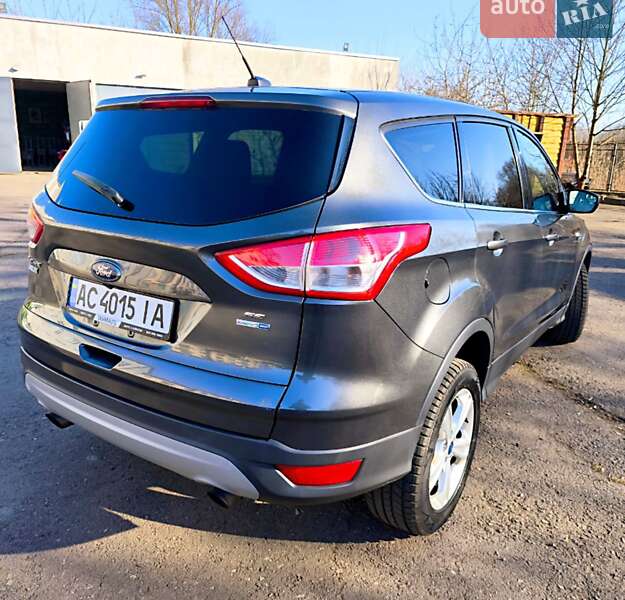 Внедорожник / Кроссовер Ford Escape 2015 в Луцке