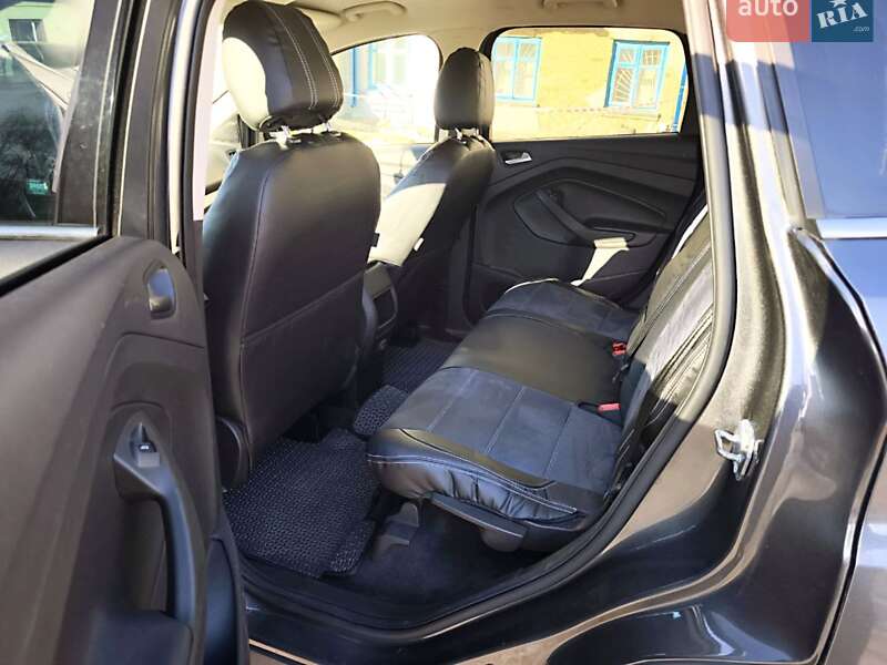 Внедорожник / Кроссовер Ford Escape 2015 в Луцке
