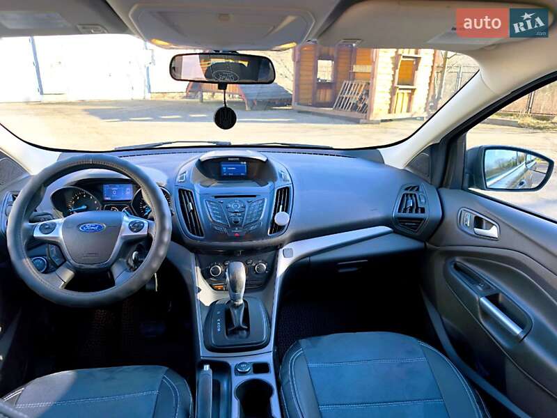 Внедорожник / Кроссовер Ford Escape 2015 в Луцке