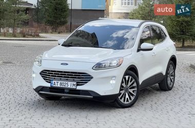 Позашляховик / Кросовер Ford Escape 2021 в Івано-Франківську