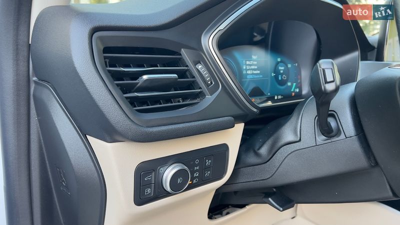 Внедорожник / Кроссовер Ford Escape 2021 в Ивано-Франковске