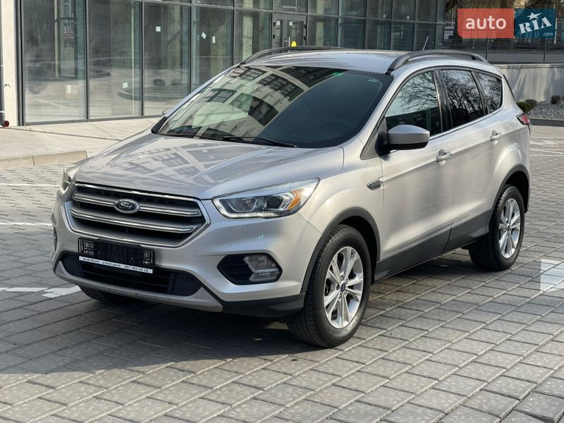 Внедорожник / Кроссовер Ford Escape 2016 в Ровно фото Внедорожник / Кроссовер Ford Escape 2016 в Ровно