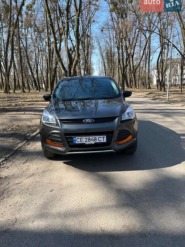 Внедорожник / Кроссовер Ford Escape 2015 в Черновцах