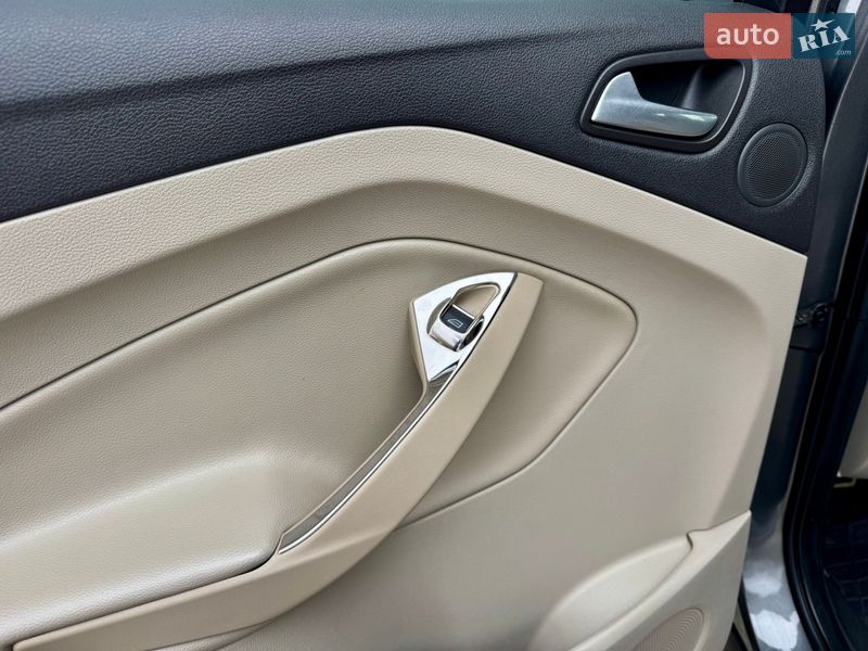 Внедорожник / Кроссовер Ford Escape 2013 в Киеве