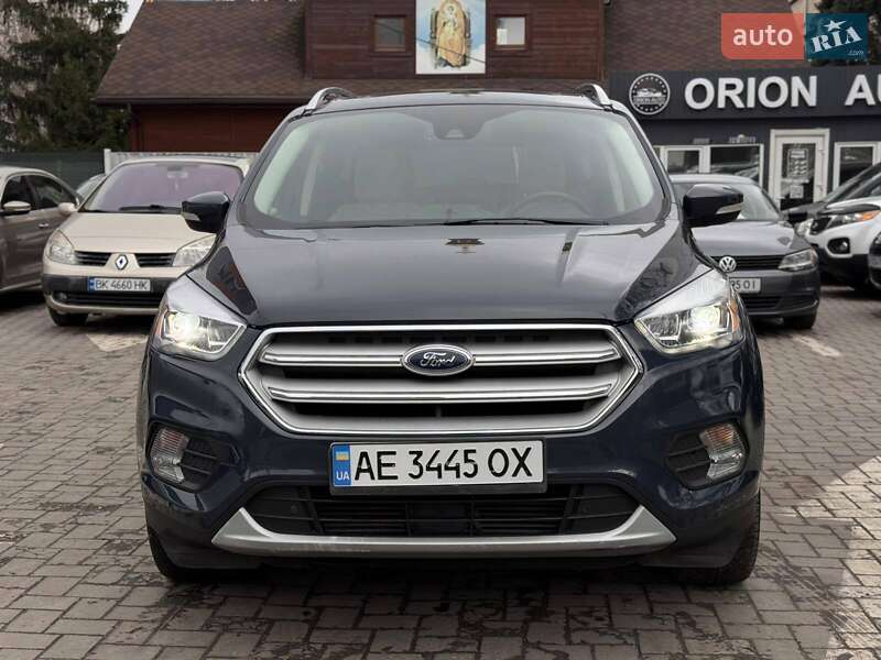 Внедорожник / Кроссовер Ford Escape 2018 в Днепре