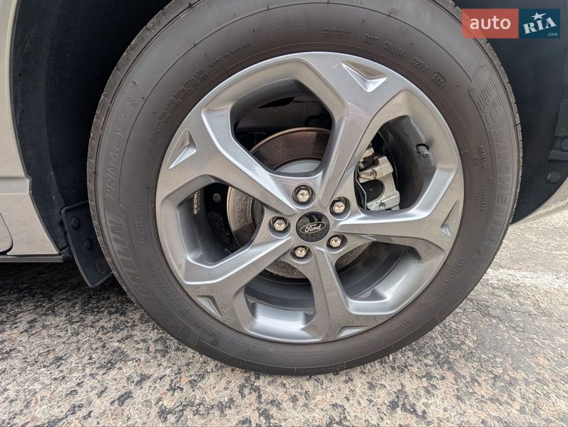 Внедорожник / Кроссовер Ford Escape 2024 в Борисполе