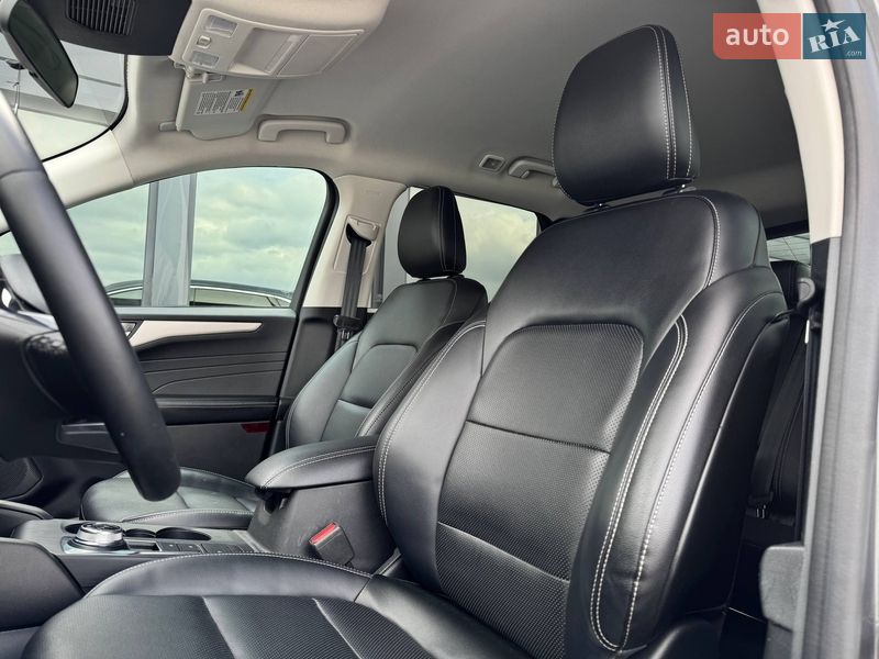 Внедорожник / Кроссовер Ford Escape 2021 в Ровно