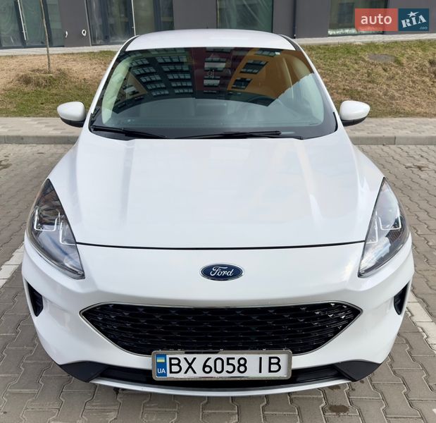 Внедорожник / Кроссовер Ford Escape 2020 в Киеве