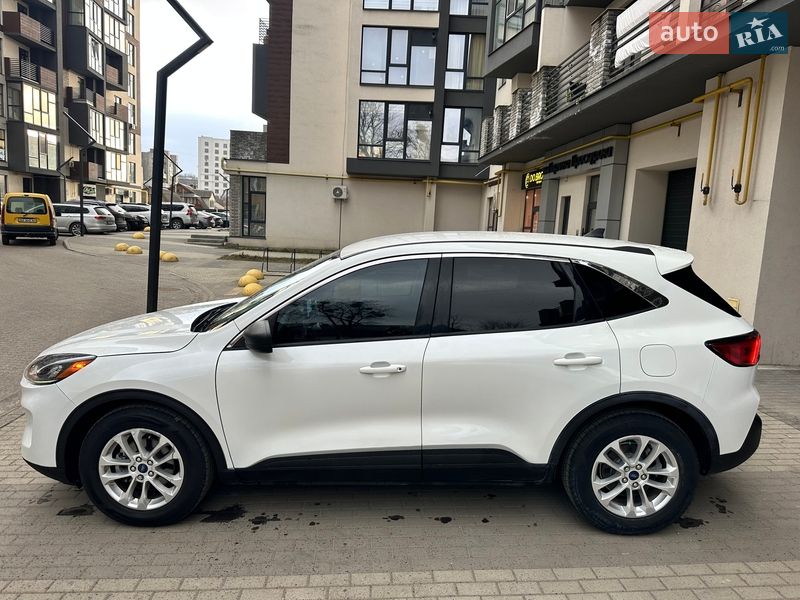 Внедорожник / Кроссовер Ford Escape 2022 в Хмельницком