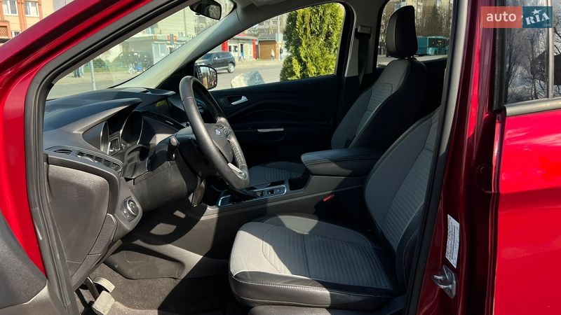 Позашляховик / Кросовер Ford Escape 2018 в Львові