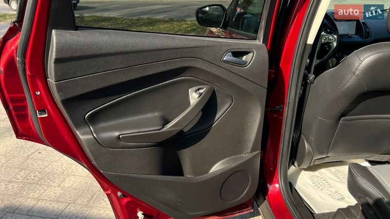 Позашляховик / Кросовер Ford Escape 2018 в Львові