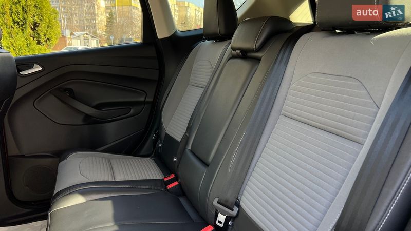 Позашляховик / Кросовер Ford Escape 2018 в Львові