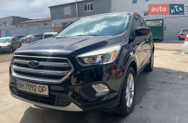 Внедорожник / Кроссовер Ford Escape 2016 в Черкассах