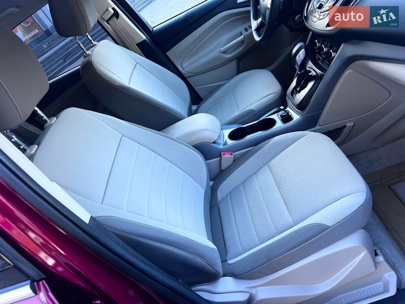 Позашляховик / Кросовер Ford Escape 2015 в Жмеринці