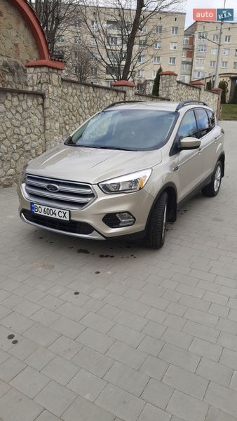 Внедорожник / Кроссовер Ford Escape 2017 в Тернополе