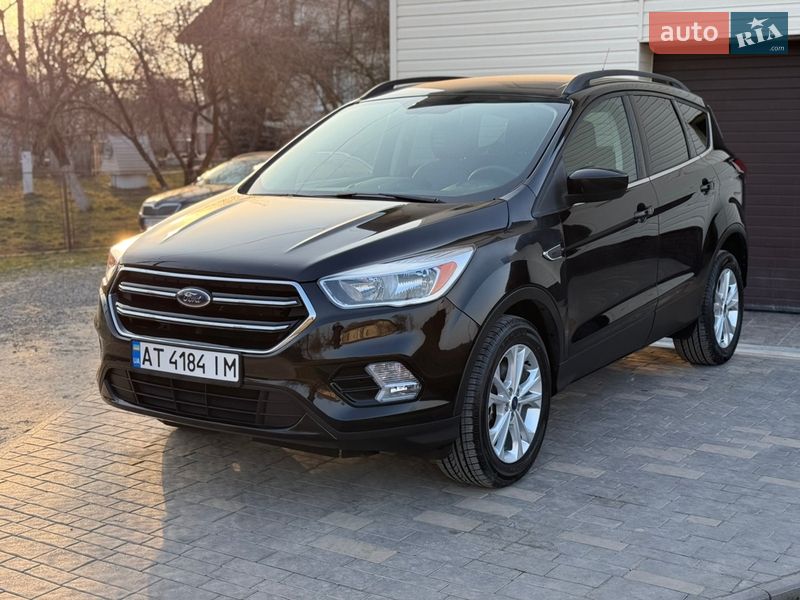 Внедорожник / Кроссовер Ford Escape 2019 в Ивано-Франковске