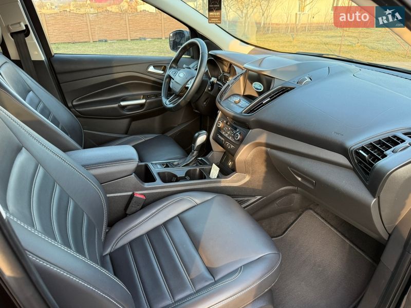 Внедорожник / Кроссовер Ford Escape 2019 в Ивано-Франковске
