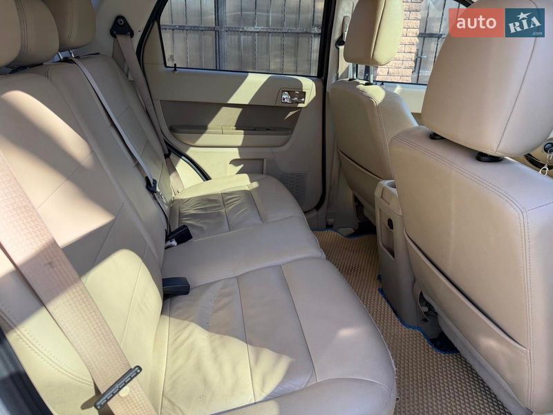 Внедорожник / Кроссовер Ford Escape 2012 в Киеве