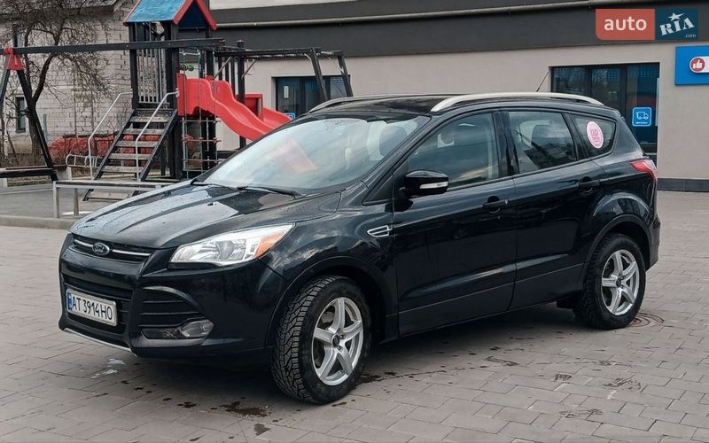 Внедорожник / Кроссовер Ford Escape 2015 в Ивано-Франковске