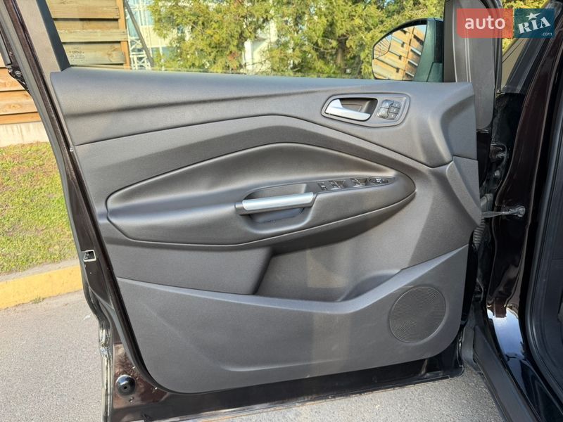 Внедорожник / Кроссовер Ford Escape 2012 в Киеве