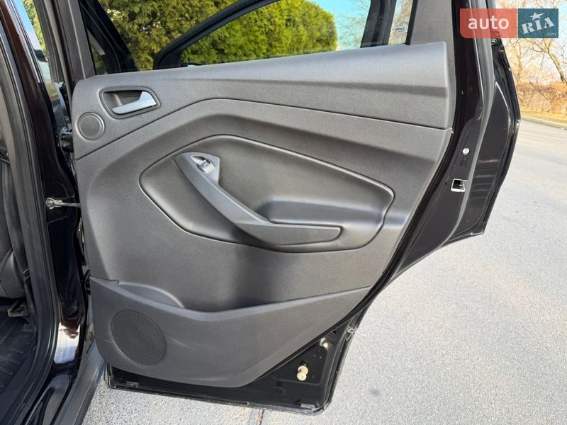 Внедорожник / Кроссовер Ford Escape 2012 в Киеве