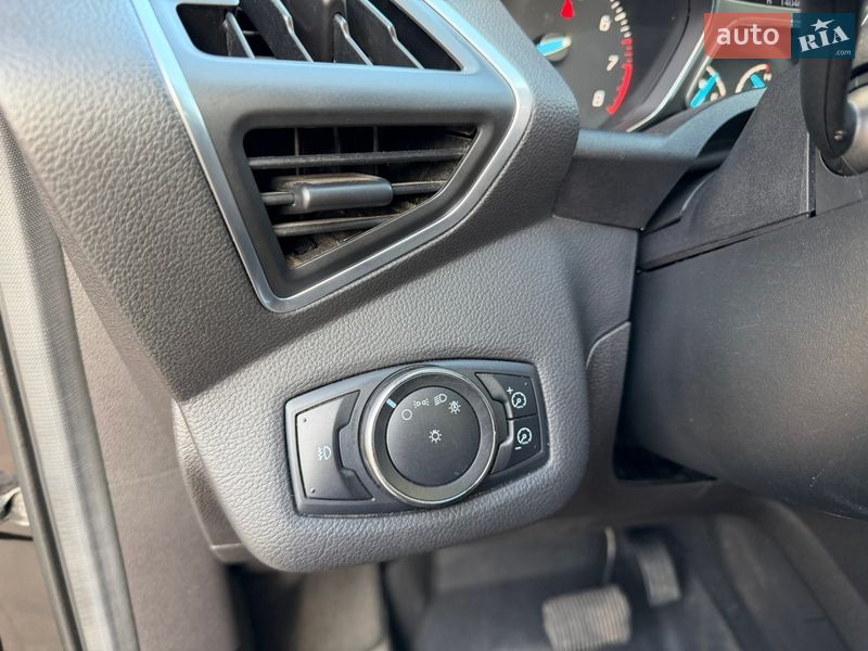 Внедорожник / Кроссовер Ford Escape 2012 в Киеве