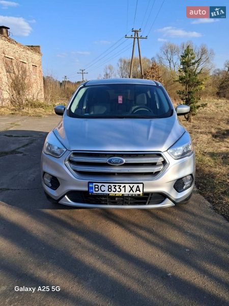 Позашляховик / Кросовер Ford Escape 2017 в Соснівці