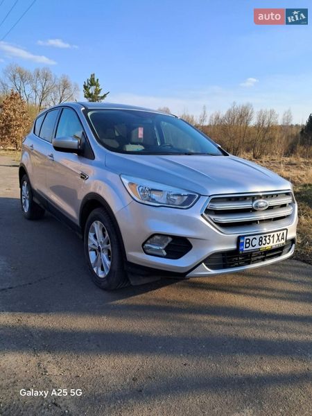 Позашляховик / Кросовер Ford Escape 2017 в Соснівці