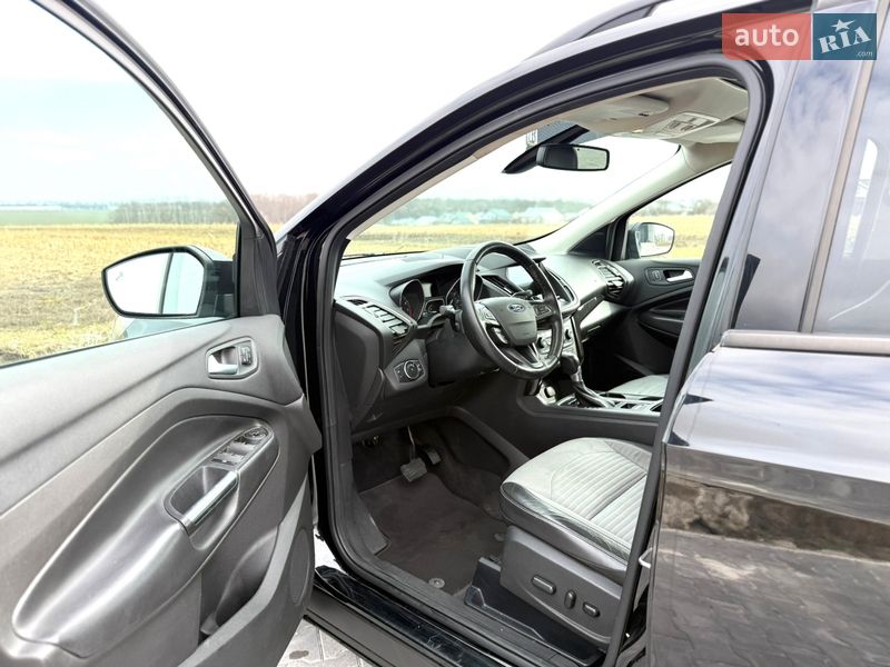 Позашляховик / Кросовер Ford Escape 2016 в Тернополі