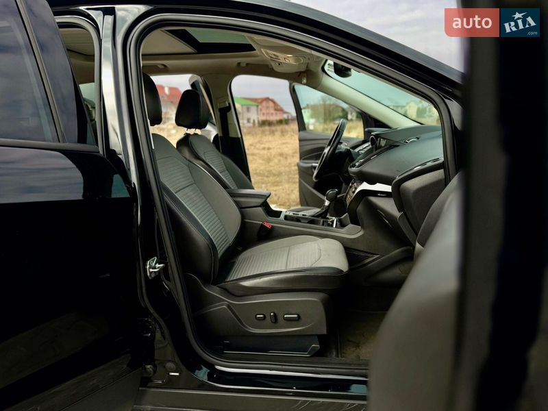 Позашляховик / Кросовер Ford Escape 2016 в Тернополі