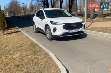 Позашляховик / Кросовер Ford Escape 2024 в Чернігові