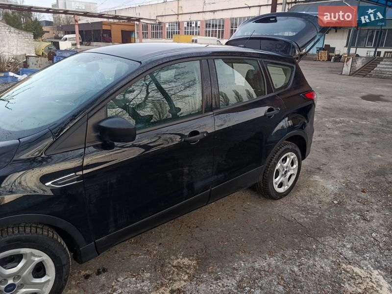 Внедорожник / Кроссовер Ford Escape 2017 в Ровно