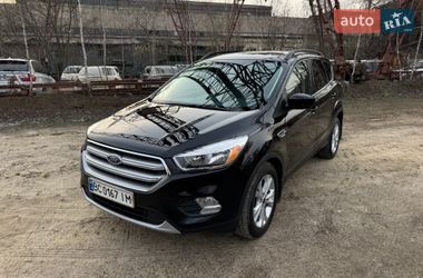 Внедорожник / Кроссовер Ford Escape 2017 в Львове
