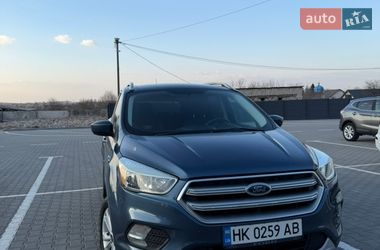 Позашляховик / Кросовер Ford Escape 2018 в Дубні