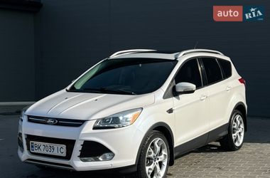 Позашляховик / Кросовер Ford Escape 2016 в Сарнах