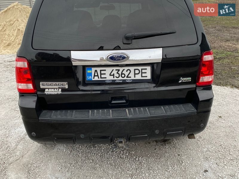 Позашляховик / Кросовер Ford Escape 2010 в Кам'янському
