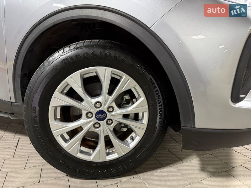 Позашляховик / Кросовер Ford Escape 2023 в Тернополі