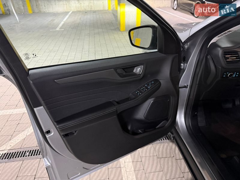 Позашляховик / Кросовер Ford Escape 2023 в Тернополі